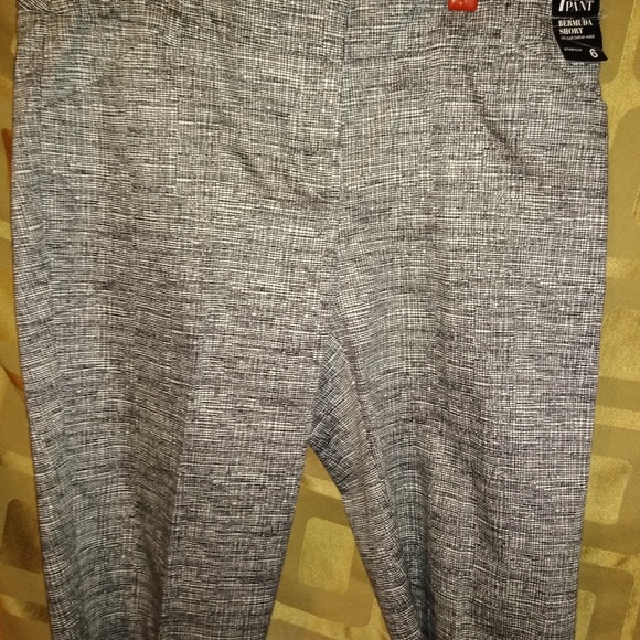 7th Ave Bermuda shorts - Picture 3 of 5